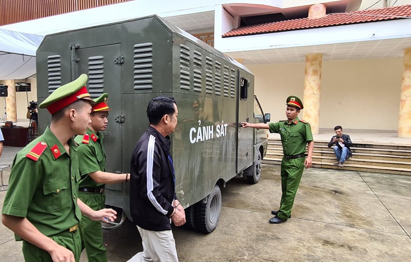 Tạm giam bị cáo Nguyễn Văn Sướng 45 ngày kể từ ngày tuyên án để đảm bảo quá trình thi hành án. Ảnh: Phạm Đông