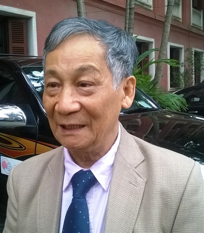 Giáo sư Vũ Trọng Hồng lên tiếng cảnh báo về tình trạng sạt lở đất ở miền Trung. Ảnh: NVCC
