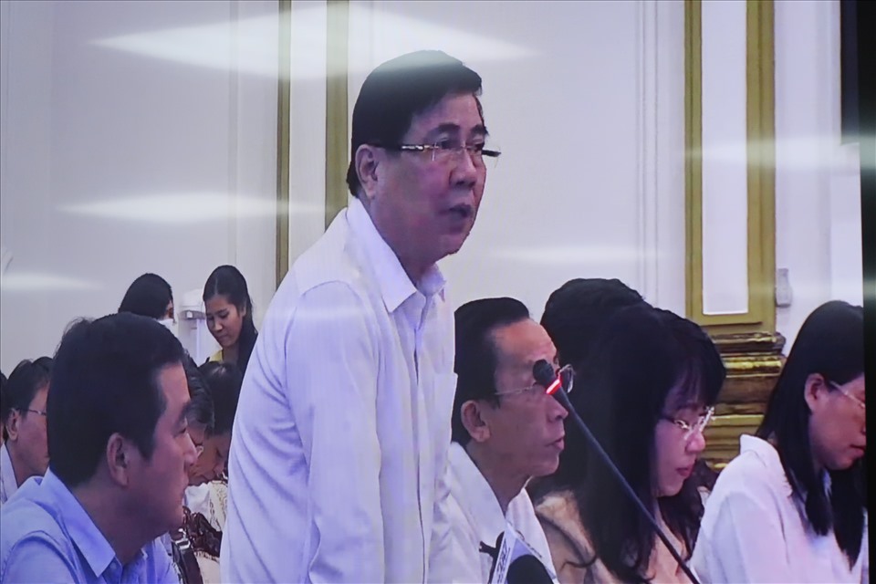 Chủ tịch UBND TPHCM Nguyễn Thành Phong phát biểu tại buổi tọa đàm. Ảnh: Hữu Huy