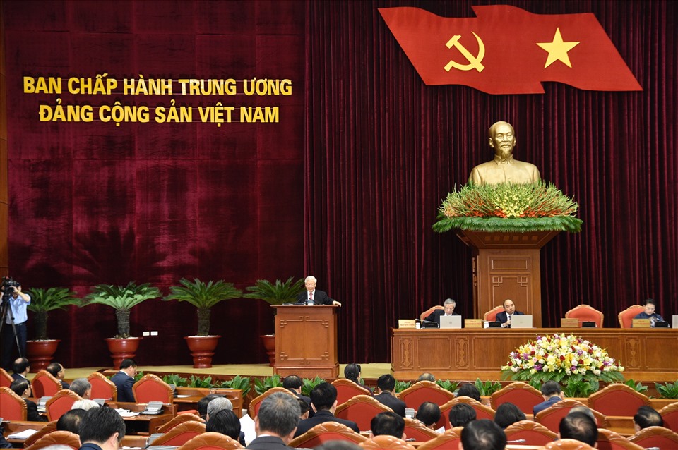 Tổng Bí thư - Chủ tịch Nước Nguyễn Phú Trọng yêu cầu đánh giá toàn diện tình hình kinh tế - xã hội và dự báo cả năm 2020. Ảnh Nhật Bắc.