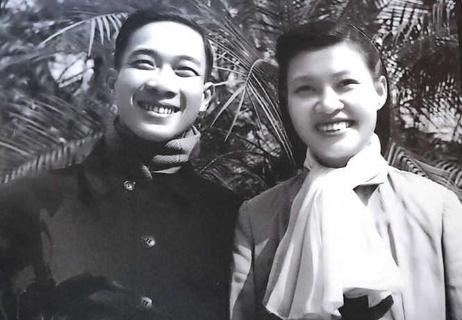 Nhà thơ Tố Hữu và người bạn đời Vũ Thị Thanh, năm 1965. Ảnh: Tư liệu