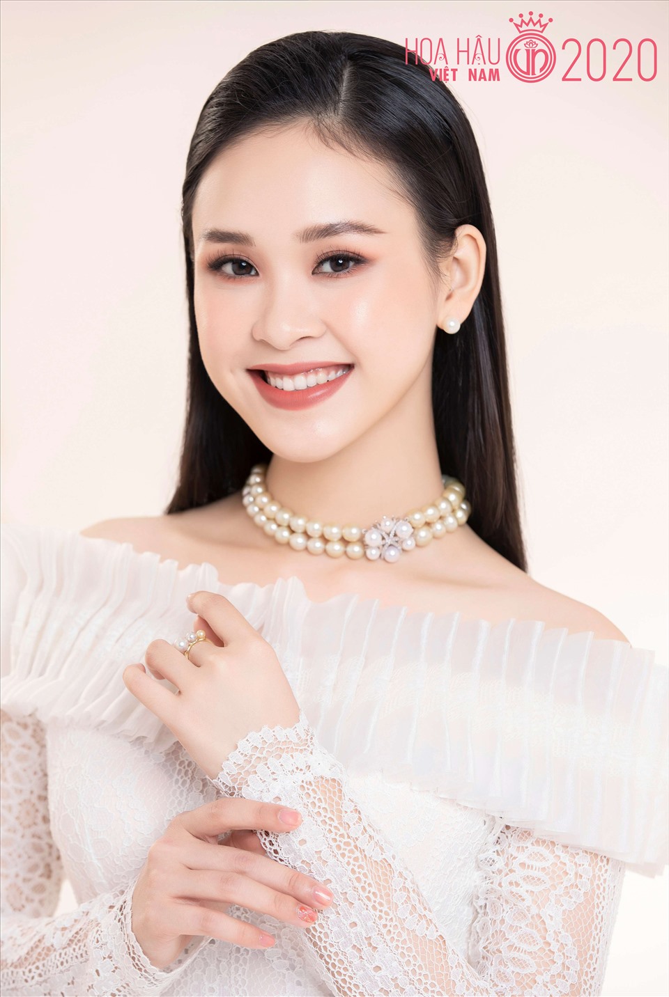 Nguyễn Thảo Vy cũng là thí sinh được đặc cách vào bán kết Hoa hậu Việt Nam 2020 với thành tích Á khôi Sinh viên Việt Nam năm 2018. Ảnh: Lê Thiện Viễn.