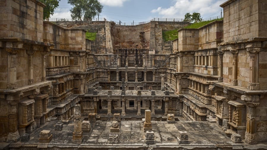 Là giếng bậc thang duy nhất ở Ấn Độ được UNESCO công nhận, Rani Ki Vav được xây dựng vào thế kỷ 11 bởi Nữ hoàng Udayamati của triều đại Chalukya cầm quyền. Ảnh: CNN