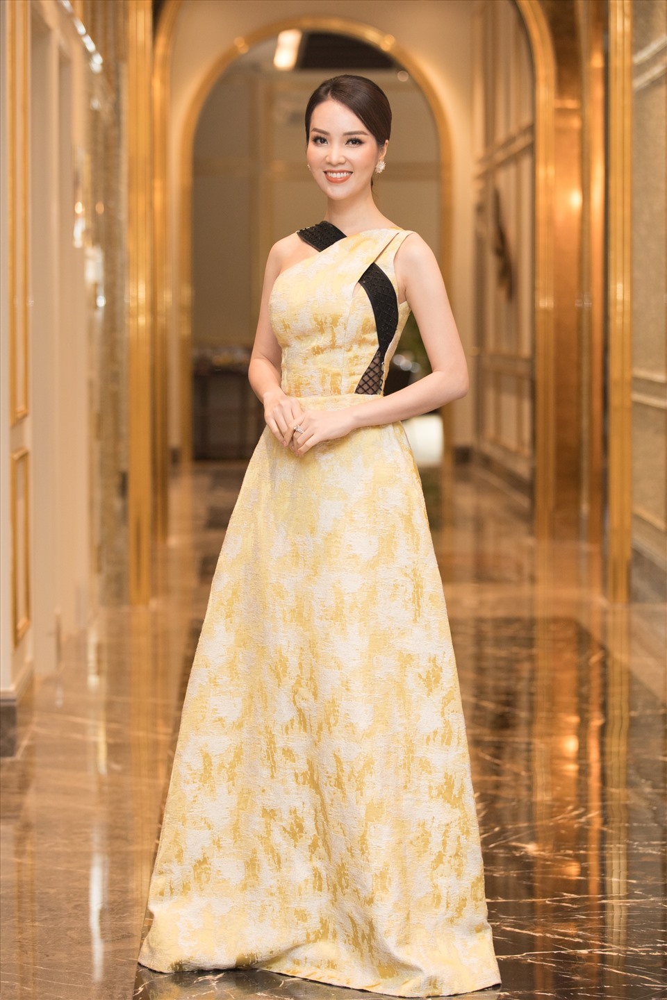 Á hậu Thuỵ Vân cũng có dịp khoe sắc cùng đàn em. Năm nay, Á hậu Thuỵ Vân cũng là một thành viên trong hội đồng ban giám khảo. Ảnh: HHVN.