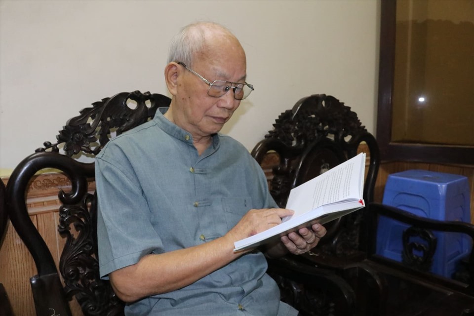 Ông Lê Ngọc Canh từng tham gia chiến đấu 60 ngày đêm giam chân Pháp tại Hà Nội.