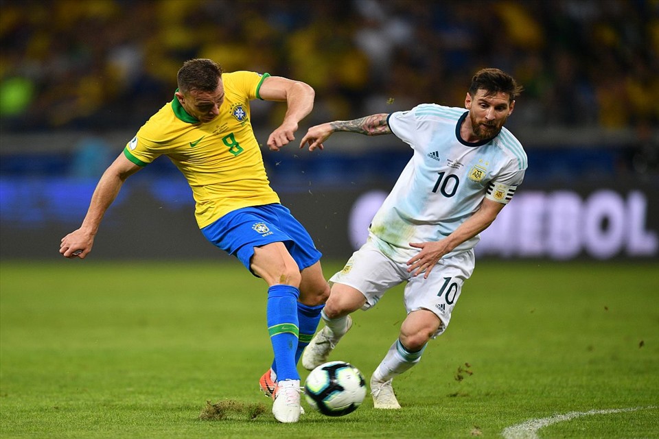 Brazil và Argentina đều ra quân trên sân nhà tại vòng loại World Cup 2022. Ảnh: Getty Images