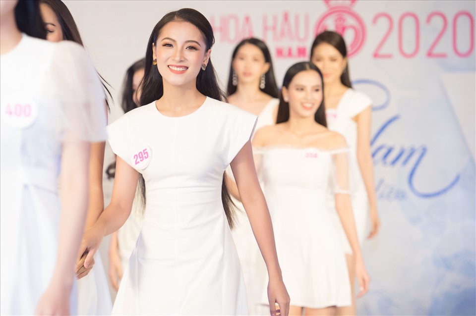 Thí sinh Hoa hậu Việt Nam 2020 năm nay được đánh giá cao cả về ngoại hình và trí thức. Ảnh: HHVN.