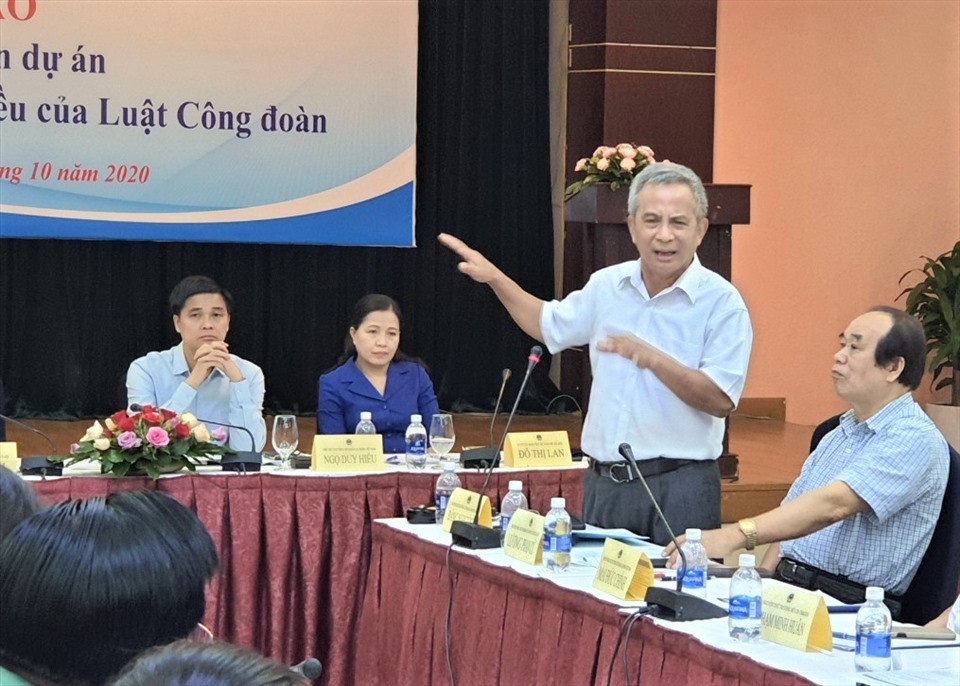 Nguyên Chủ tịch Tổng LĐLĐ Việt Nam phân tích về nguồn gốc thu kinh phí CĐ 2%. Ảnh Nam Dương