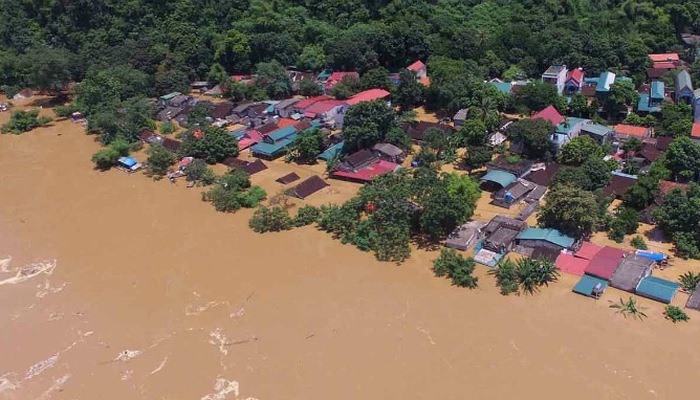 Cơ quan PCTT cảnh báo về nguy cơ ngập lụt, nước sông lên cao do ảnh hưởng của bão Goni. Ảnh minh họa: NCHMF