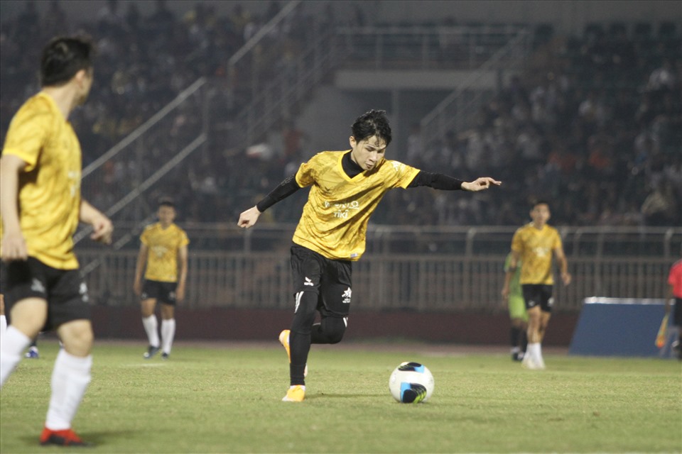 Jack khiến nhiều tuyển thủ Việt Nam ngạc nhiên với khả năng chơi bóng ấn tượng. Ảnh: Thanh Vũ