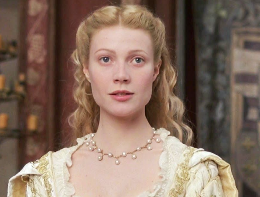 Gwyneth Paltrow thành công với tác phẩm “Shakespeare đang yêu” nhưng lại từ chối vai Rose trong phim “Titanic“. Ảnh nguồn: Mnet.