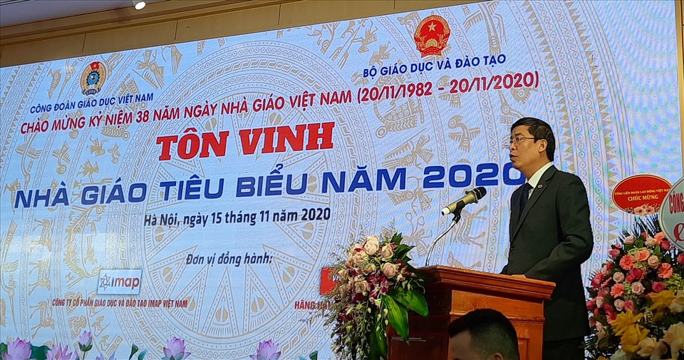 Chủ tịch Công đoàn Giáo dục Việt Nam Vũ Minh Đức phát biểu. Ảnh Anh Thư