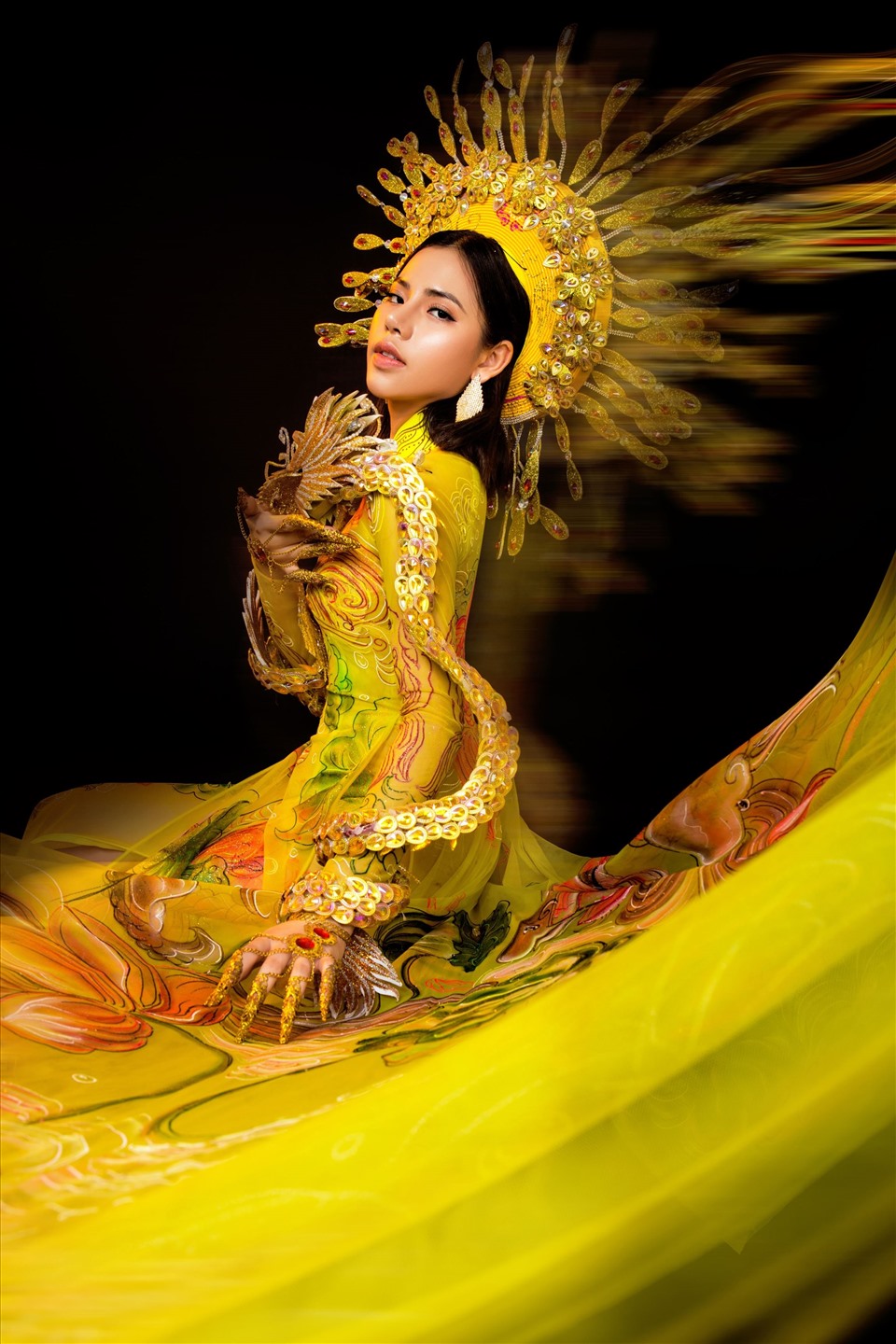 Đỗ Thị Minh Tâm từng lọt top 45 Hoa hậu Hoàn vũ Việt Nam 2019 và vào top 5 gương mặt được yêu thích nhất mùa giải năm đó.