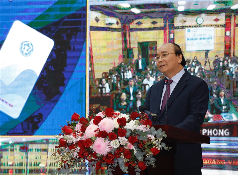 Thủ tướng Chính phủ Nguyễn Xuân Phúc dự và phát biểu chỉ đạo tại buổi lễ. Ảnh BHXH VN