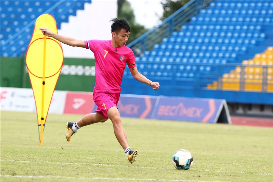 Ngọc Duy là cầu thủ thứ 19 rời Sài Gòn. Ảnh: SGFC