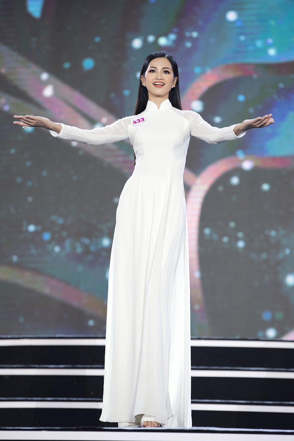 Top 35 thí sinh Hoa hậu Việt Nam 2020 tiến bộ qua từng vòng thi. Ảnh: SV.