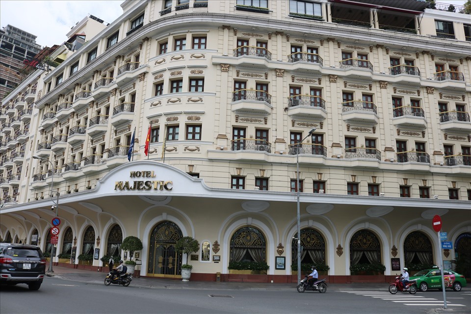 Khách sạn 5 sao Majestic Sài Gòn có lượng khách tăng 20%. Ảnh: Huân Cao