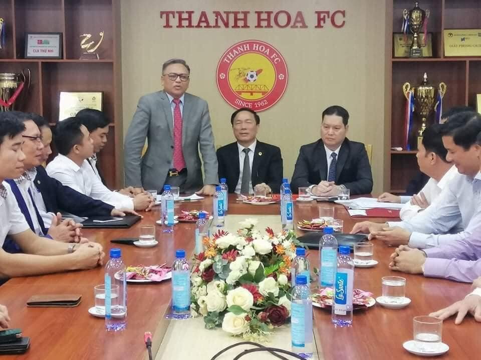 Buổi họp chuyển giao vị trí chủ tịch câu lạc bộ Thanh Hoá. Ảnh: Thanh Hoá FC