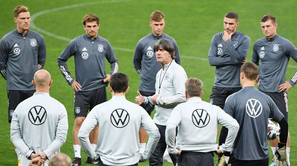 Các vấn đề của đội tuyển Đức và của huấn luyện viên Joachim Low sẽ được đánh giá kỹ lưỡng. Ảnh: AFP