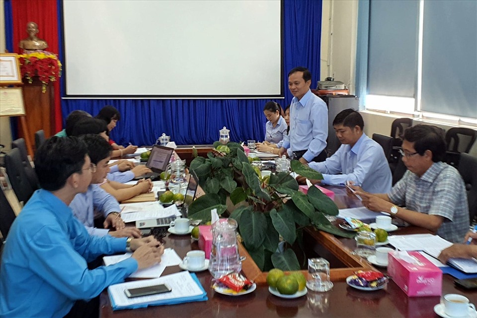 Trước đó, Đoàn giám sát kiểm tra tại các doanh nghiệp trên địa bàn tỉnh Bạc Liêu (ảnh Nhật Hồ)