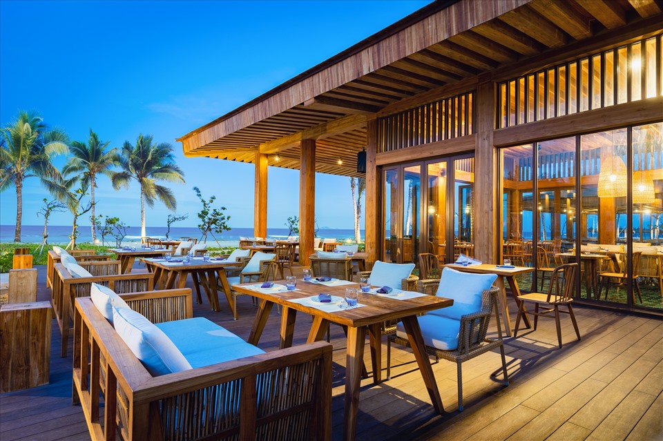 Nhiều lựa chọn nhà hàng cho du khách tại ALMA resort như Nhà hàng Atlantis, Nhà hàng La casa hay Nhà hàng Asiana.