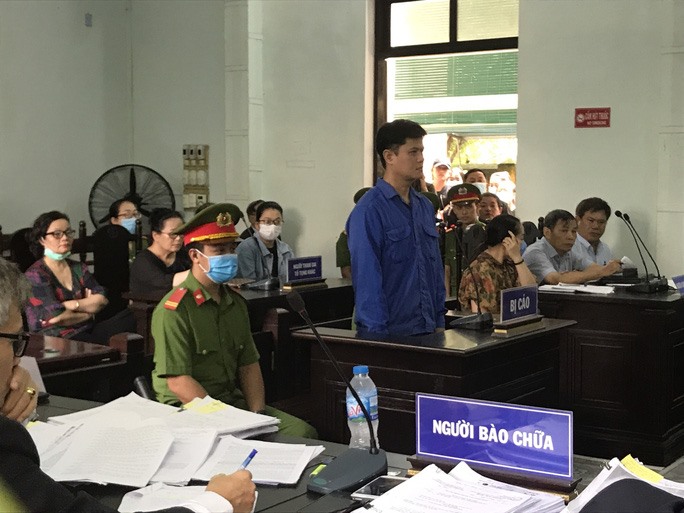 Bị cáo Lê Quang Huy Phương tại tòa.