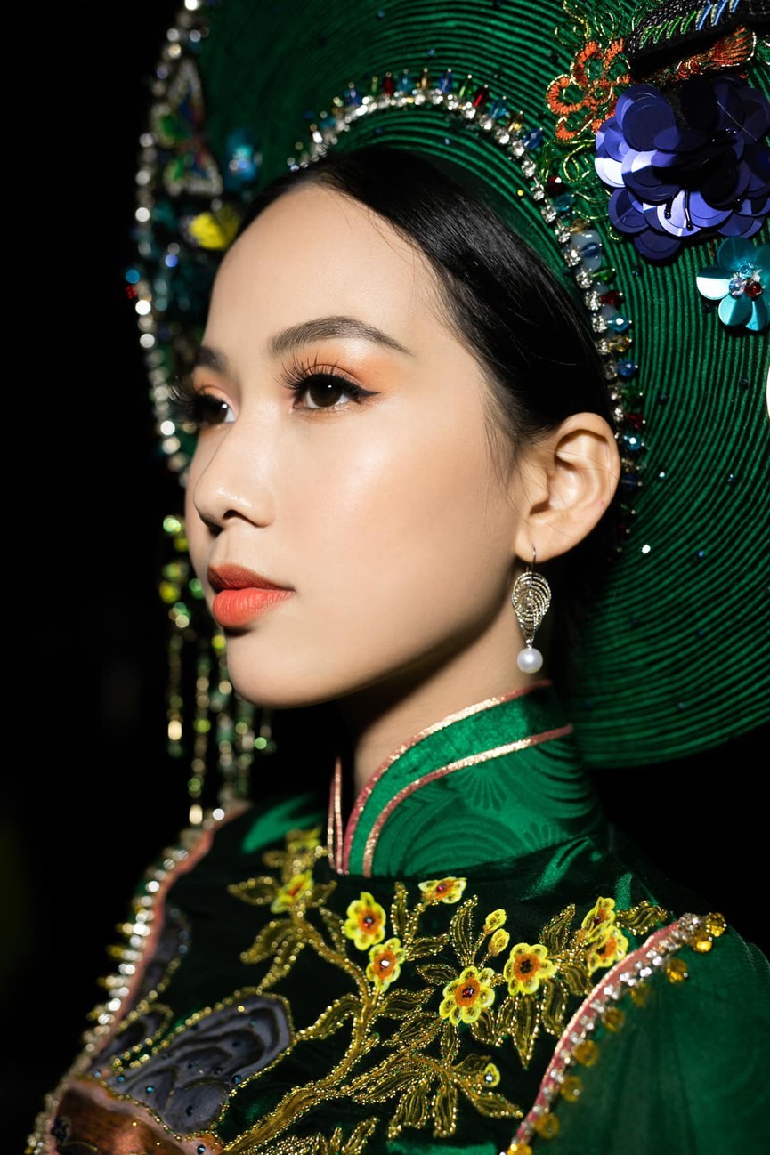 Phạm Thị Phương Quỳnh (sinh năm 2000) - nữ sinh Đại học Tài chính Marketing là cô gái lọt vào top 5 Hoa hậu Việt Nam 2020. Ngoài ra, Phương Quỳnh giành giải phụ Người đẹp có làn da đẹp nhất.