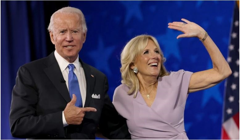 Ông Joe Biden cùng người vợ thứ 2 Jill Biden. Ảnh: SCMP