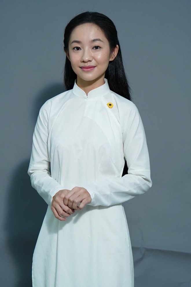 Vượt qua hàng trăm thí sinh và 5 vòng casting, diễn viên Hoàng Hà đã được chọn vào vai Dao Ánh trong phim “Em và Trịnh“. Ảnh: NVCC.
