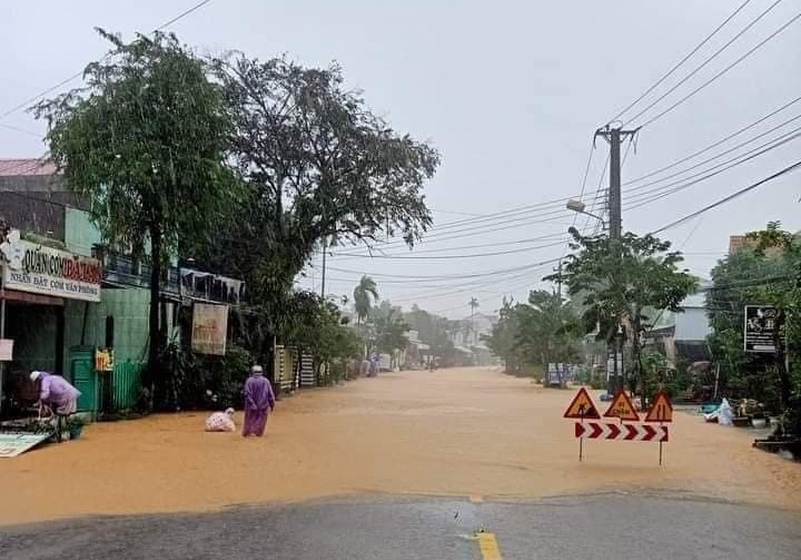 Nhiều điểm ở huyện Bắc Trà My bị ngập sâu do mưa lớn. Ảnh: Facebook