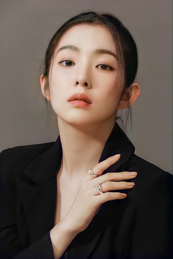 Nữ thần tượng Irene – trưởng nhóm Red Velvet. Ảnh: SMTown.