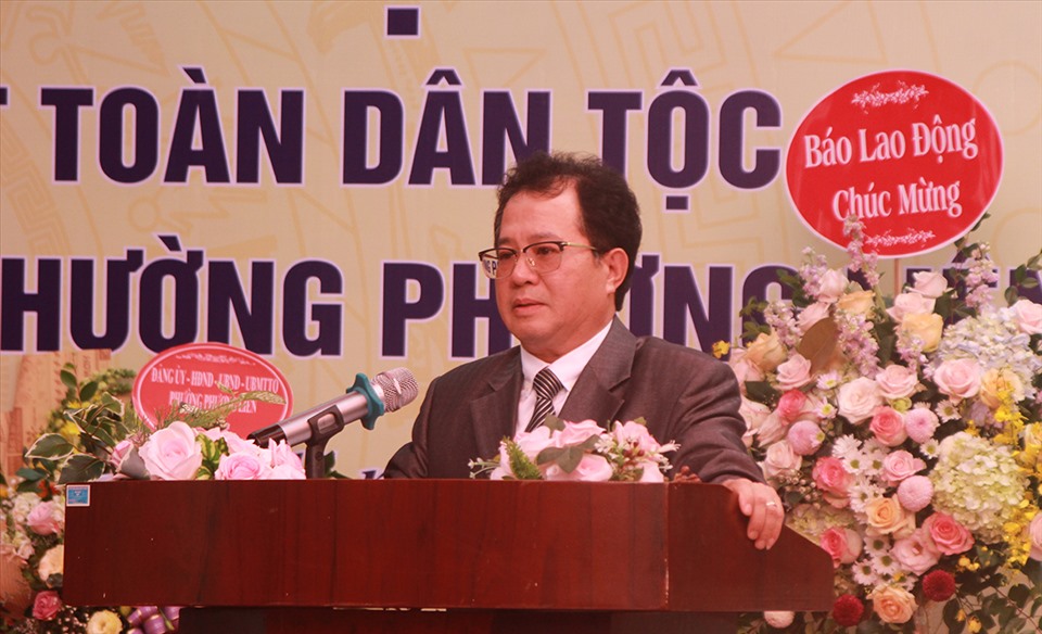 Phó Chủ tịch UBND quận Đống Đa Nguyễn Hoàng Giáp phát biểu tại Ngày hội. Ảnh Ái Vân