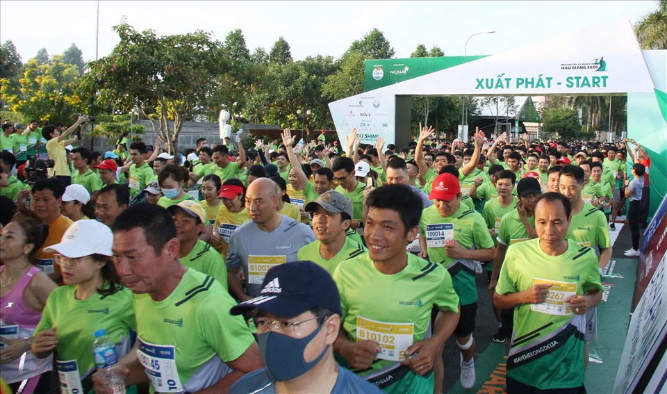 7.200 vận dộng viên đã tham gia chạy marathon để lan tỏa thông điệp chống biến đổi khí hậu.