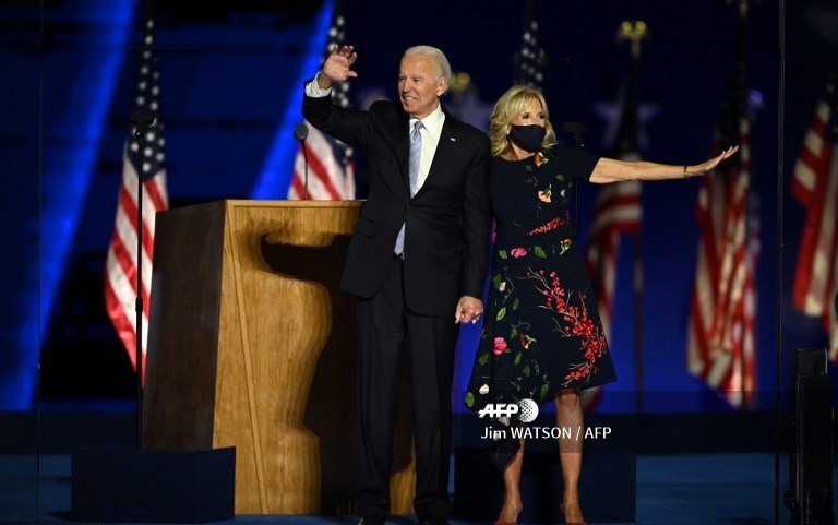 Cũng trong bài phát biểu, Tổng thống đắc cử Joe Biden đã gửi lời cảm ơn tới Phu nhân của mình và Đệ nhất Phu nhân tương lai Jill Biden. Ảnh: AFP.