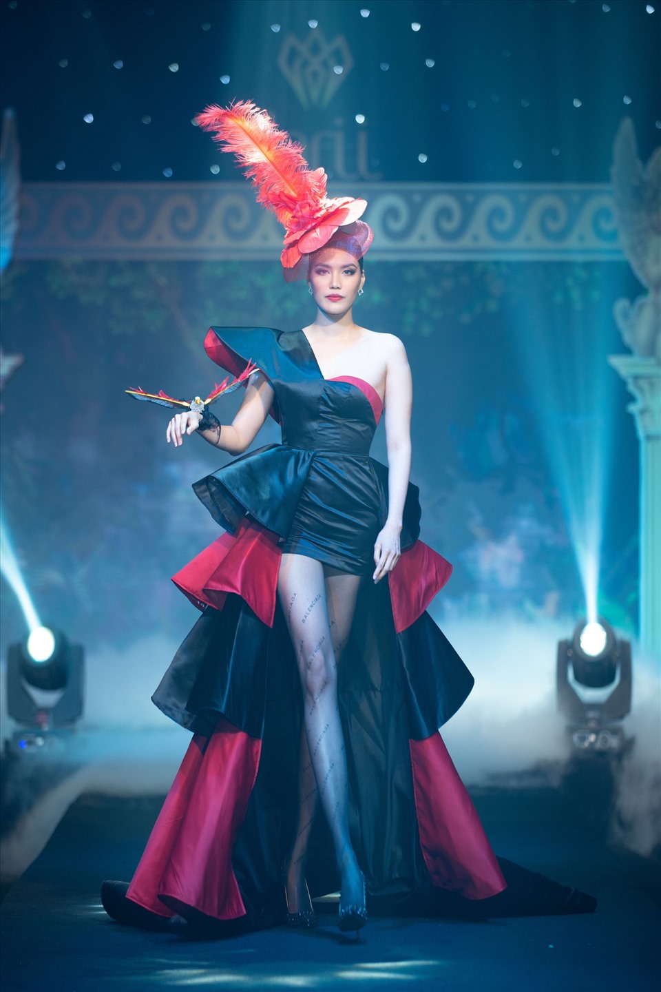 NTK Tạ Linh Nhân mong chương trình được tổ chức hằng năm với mong muốn tạo ra những xu hướng thời trang mới cho trẻ em Việt Nam, bắt kịp xu hướng thời trang quốc tế.