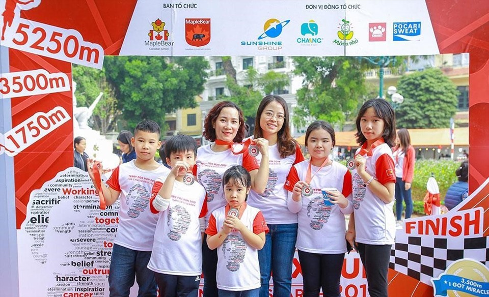 Sunshine Group nhiều năm là nhà tài trợ cho sự kiện Run For Hope hỗ trợ gây quỹ Terry Fox vì bệnh nhân ung thư tại Việt Nam