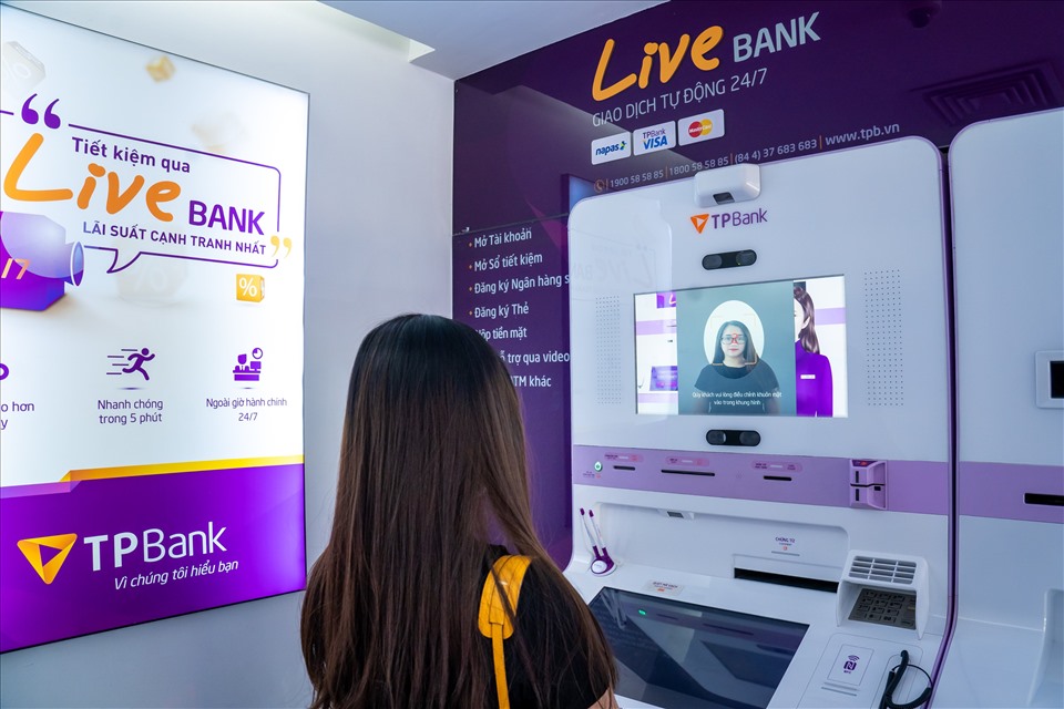 Đến nay, LiveBank của TPBank đã đáp ứng được trên 2/3 các giao dịch của ngân hàng. Nguồn: TPBank