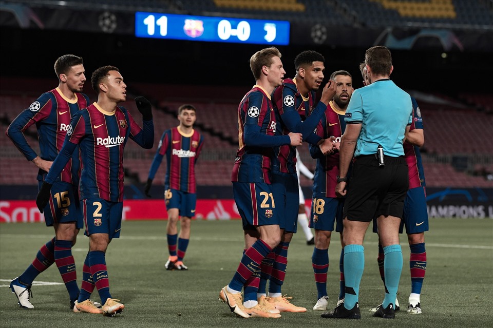 Barcelona có nguy cơ phải đụng độ đối thủ rất mạnh. Ảnh: AFP