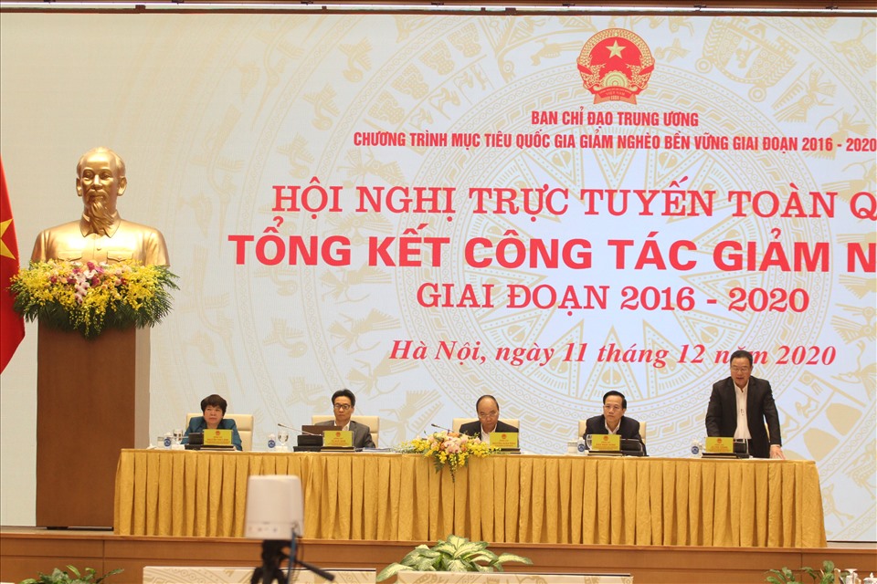 Thủ tướng Chính phủ Nguyễn Xuân Phúc chủ trì Hội nghị. Ảnh T.Vương