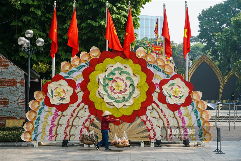 Không gian mỹ thuật dân gian trong đời sống đương đại sẽ là không gian giao lưu, trải nghiệm văn hóa về làng...