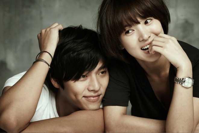 Song Hye Kyo và Hyun Bin từng có “phim giả tình thật“. Ảnh cắt phim.