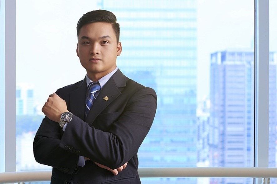 Ông Lê Viết Hiếu, 28 tuổi, hiện là Tổng Giám đốc CTCP Tập đoàn Xây dựng Hòa Bình (mã HoSE: HBC).