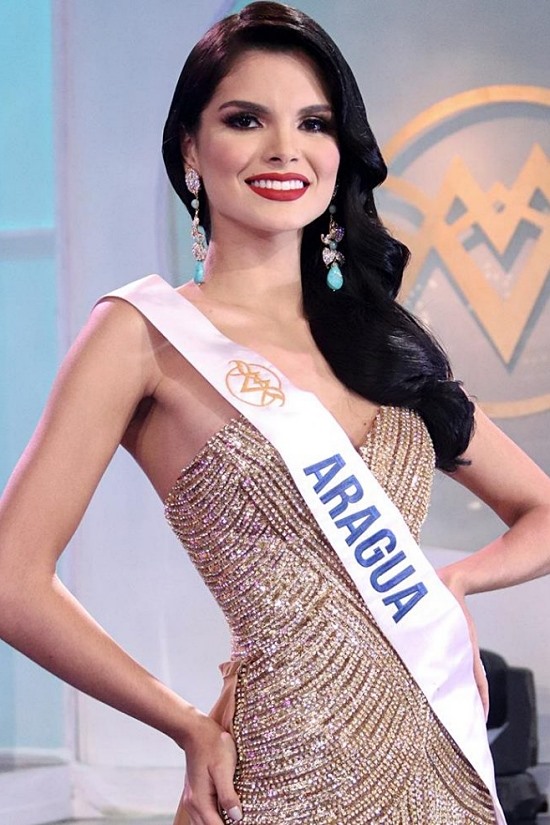 Alejandra Conde được trao danh hiệu Miss World Venezuela 2020. Người đẹp sinh năm 1997, là sinh viên ngành Y.