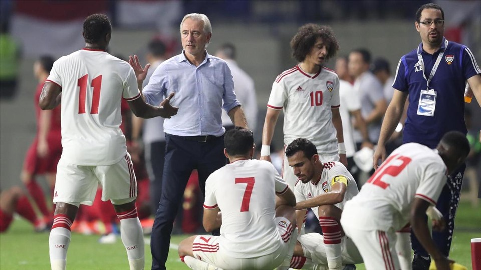 Bert van Marwijk háo hức trở lại với tuyển UAE để thực hiện những kế hoạch còn dang dở. Ảnh: EPA.