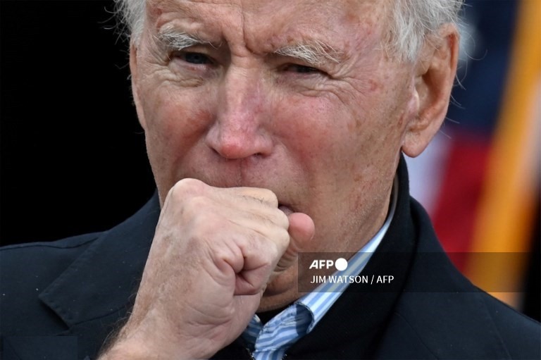 g thống đắc cử Joe Biden nhiều lần ho khi phát biểu. Trước đó, trong bài phát biểu sau khi được cử tri đoàn xác nhận đắc cử, ông Biden thừa nhận mình bị cảm nhẹ. Ảnh: AFP.