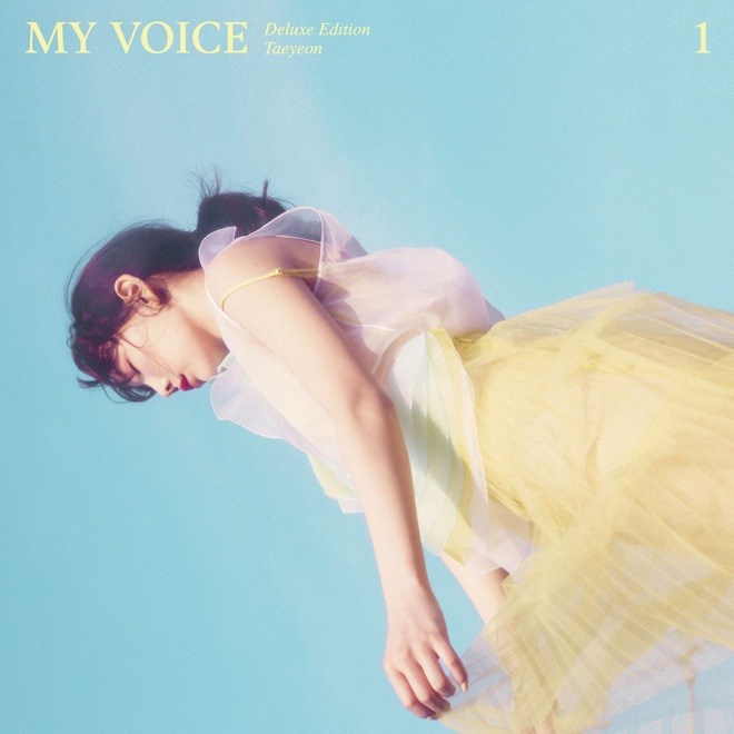 Cụ thể, album phòng thu đầu tay của cô - “My Voice” được phát hành ngày 28/2/2017 đã tiêu thụ được 225.400 bản và giúp cô giữ ngôi vương là nữ ca sĩ solo sở hữu album bán chạy nhất K-pop. Ảnh poster.