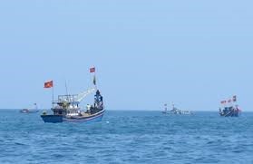 Việt Nam đang nỗ lực đàm phán để đưa ngư dân đi khai thác hải sản hợp pháp ở nước ngoài. Ảnh: TCTS