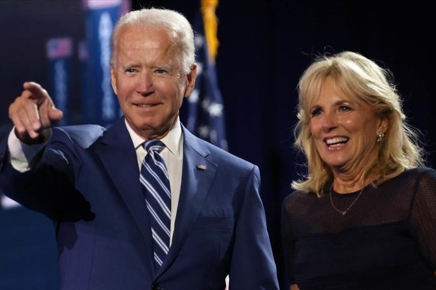 Trước khi trở thành vợ ông Biden, bà Jill từng trải qua cuộc hôn nhân đổ vỡ. Cho tới tháng 3.1975, bà có cuộc gặp gỡ đầu tiên với ông Joe Biden, khi đó đang là Thượng nghị sĩ . Ảnh: AFP