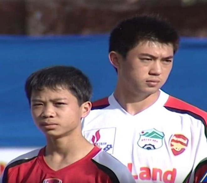 Hình ảnh Lee Nguyễn trong màu áo Hoàng Anh Gia Lai khi Công Phượng vẫn còn là cầu thủ nhặt bóng. Ảnh: TL