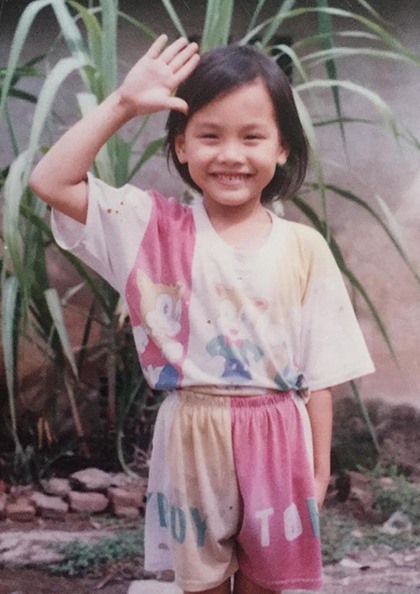 Bảo Thanh sinh năm 1990 ở Bắc Giang, trong gia đình có bố mẹ là diễn viên tuồng. Cô chia sẻ hồi ba, bốn tuổi, cô rất nghịch ngợm, quần áo lúc nào cũng lấm lem, tóc ngắn lưa thưa.